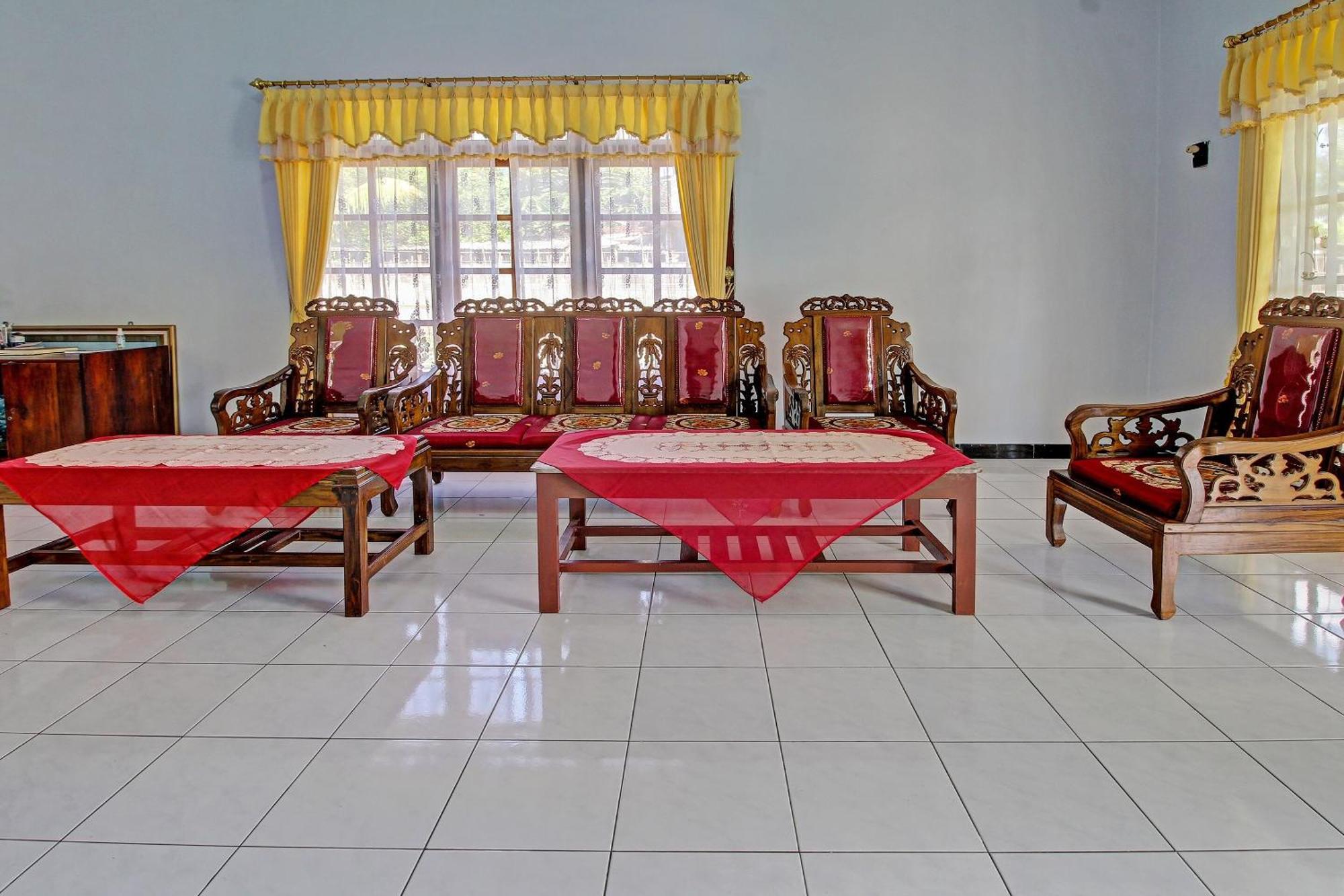 Hotel Spot On 91214 Desa Wisata Pandean Trenggalek Zewnętrze zdjęcie